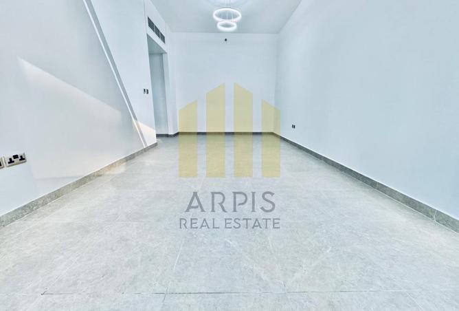117703312 - Property Image 2