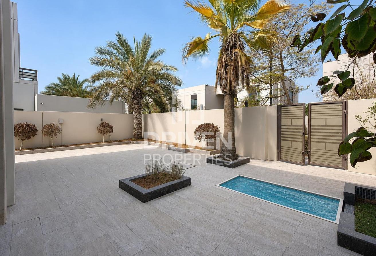 Standalone Villa | Upgraded | Spacious Living photo 29