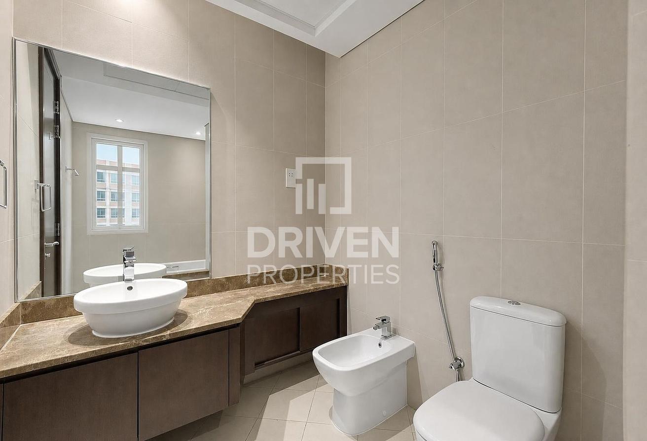 Standalone Villa | Upgraded | Spacious Living photo 24