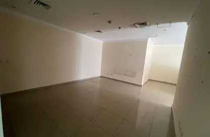 شقة - 3 غرف نوم - 2 حمامات للايجار في شارع التعاون الجديد - التعاون - الشارقة