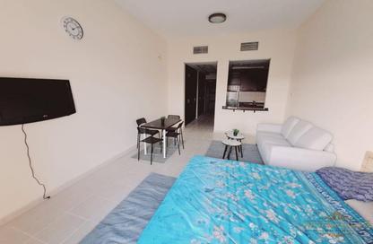 Apartment - Studio - 1 for rent in Building 53 - Mediterranean Cluster - Discovery Gardens - Dubai