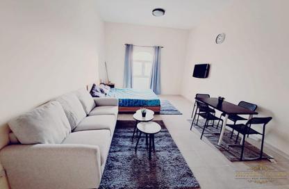 Apartment - Studio - 1 for rent in Building 53 - Mediterranean Cluster - Discovery Gardens - Dubai