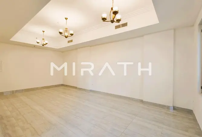 165590037 - Property Image 2
