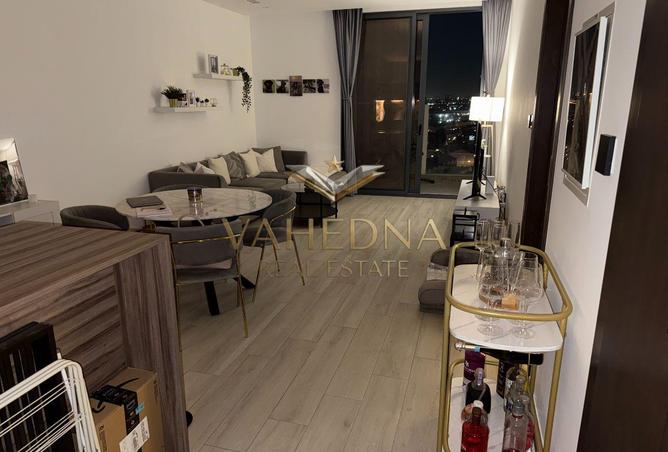 84070805 - Property Image 3
