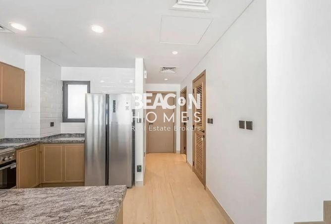 5-bed villa in Santorini · Brand new · Corner unit — photo 3