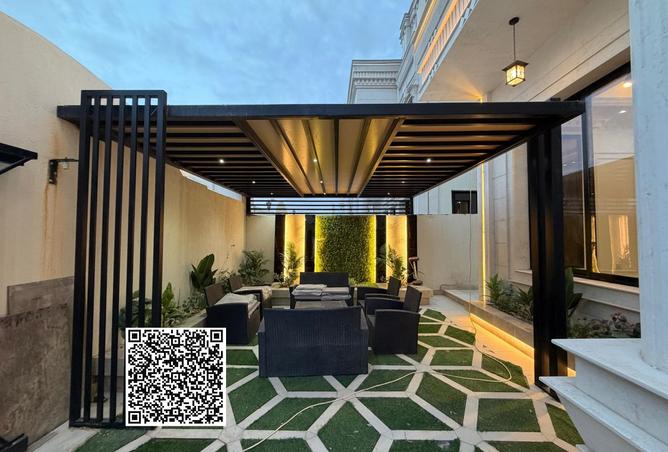 121111812 - Property Image 2