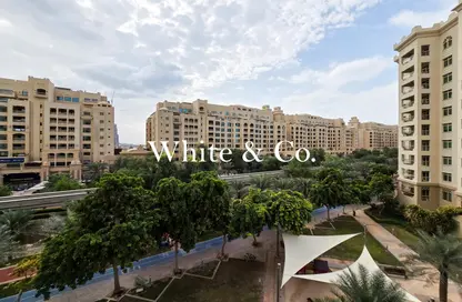 Apartment - 2 Bedrooms - 3 Bathrooms for sale in Jash Hamad - Shoreline Apartments - Palm Jumeirah - Dubai