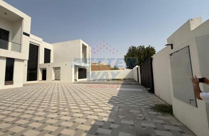 Villa - 7+ Bedrooms - 7+ Bathrooms for rent in Khalifa City A - Khalifa City - Abu Dhabi Villa - 7+ Bedrooms - 7+ Bathrooms for rent in Khalifa City A - Khalifa City - Abu Dhabi