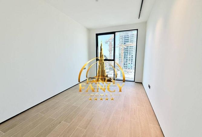 جديد بالكامل | موقع متميز | جي في سي | للبيع