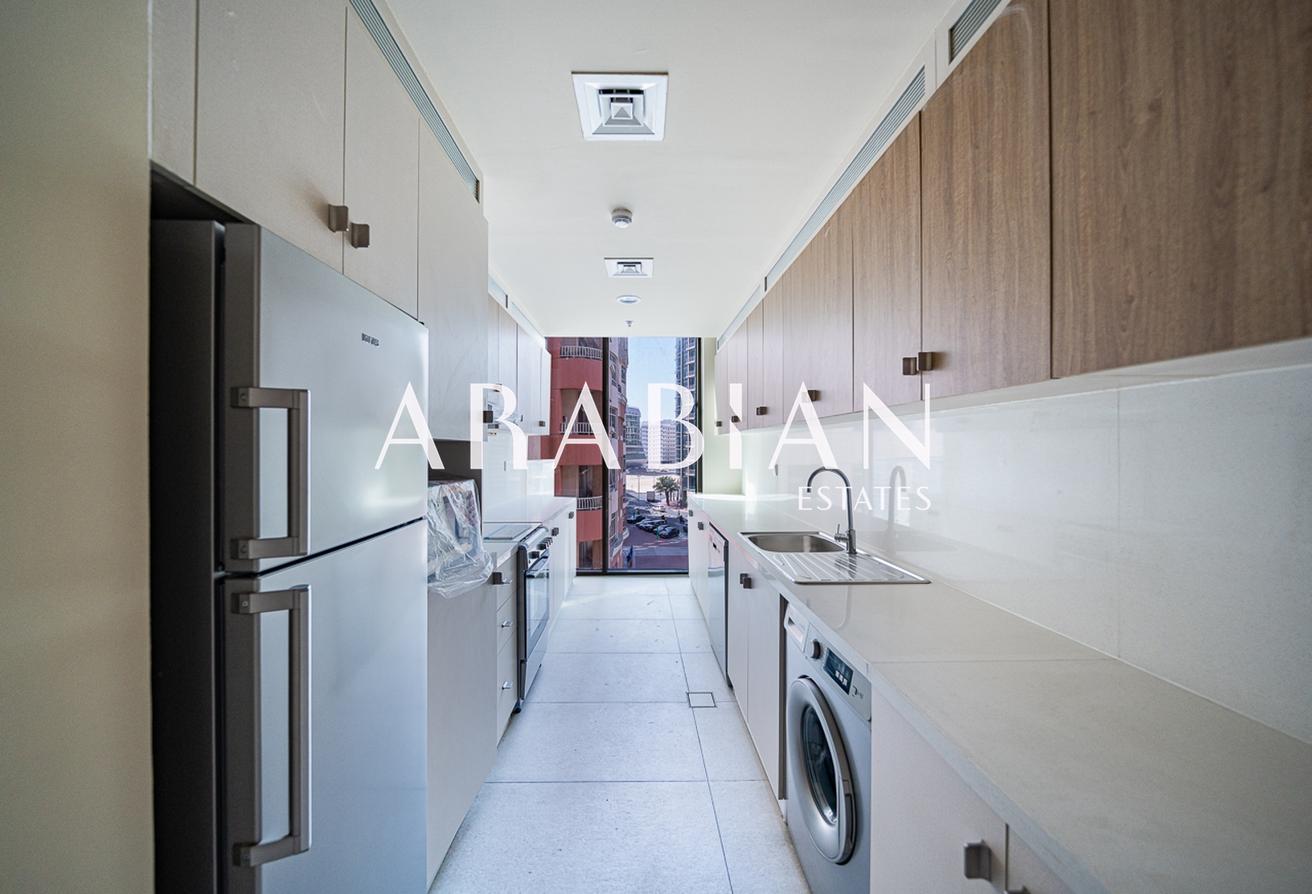 Prime Location l Vacant l Fully Furnished | Vacant photo 5
