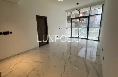 Apartment - 1 Bedroom - 2 Bathrooms for rent in Royal Regency - Business Bay - Dubai