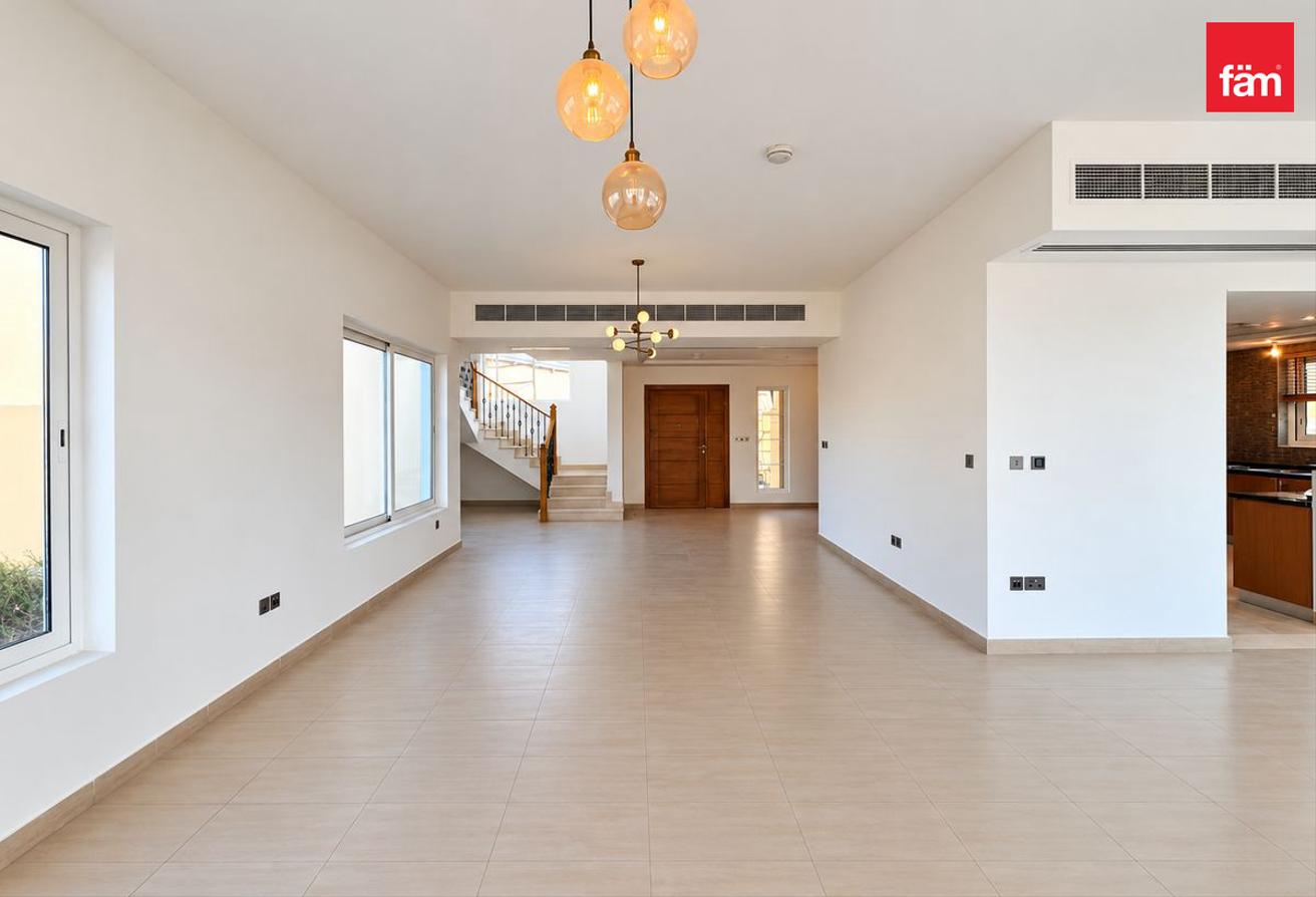Close To Amenities|Big Garden|Maid Room photo 4