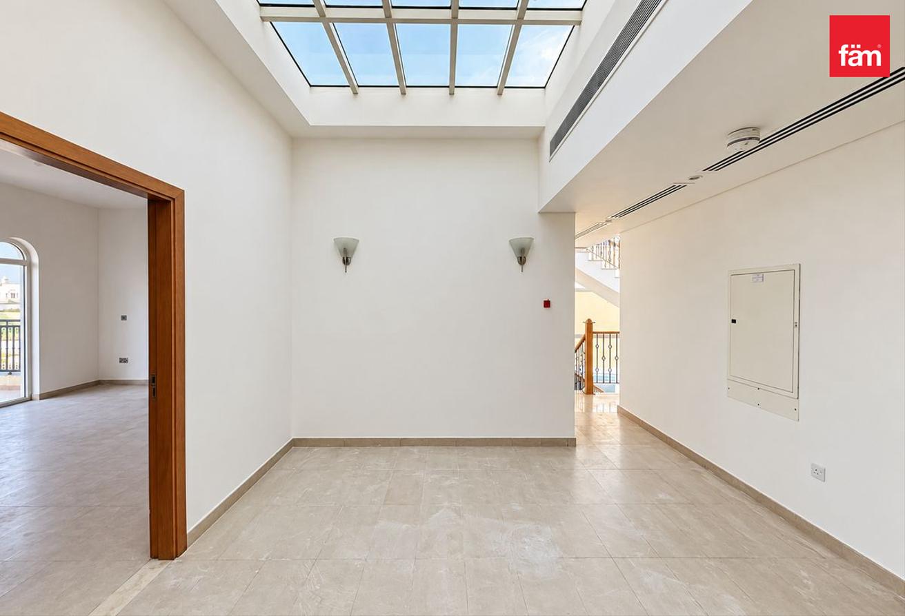 Close To Amenities|Big Garden|Maid Room photo 11