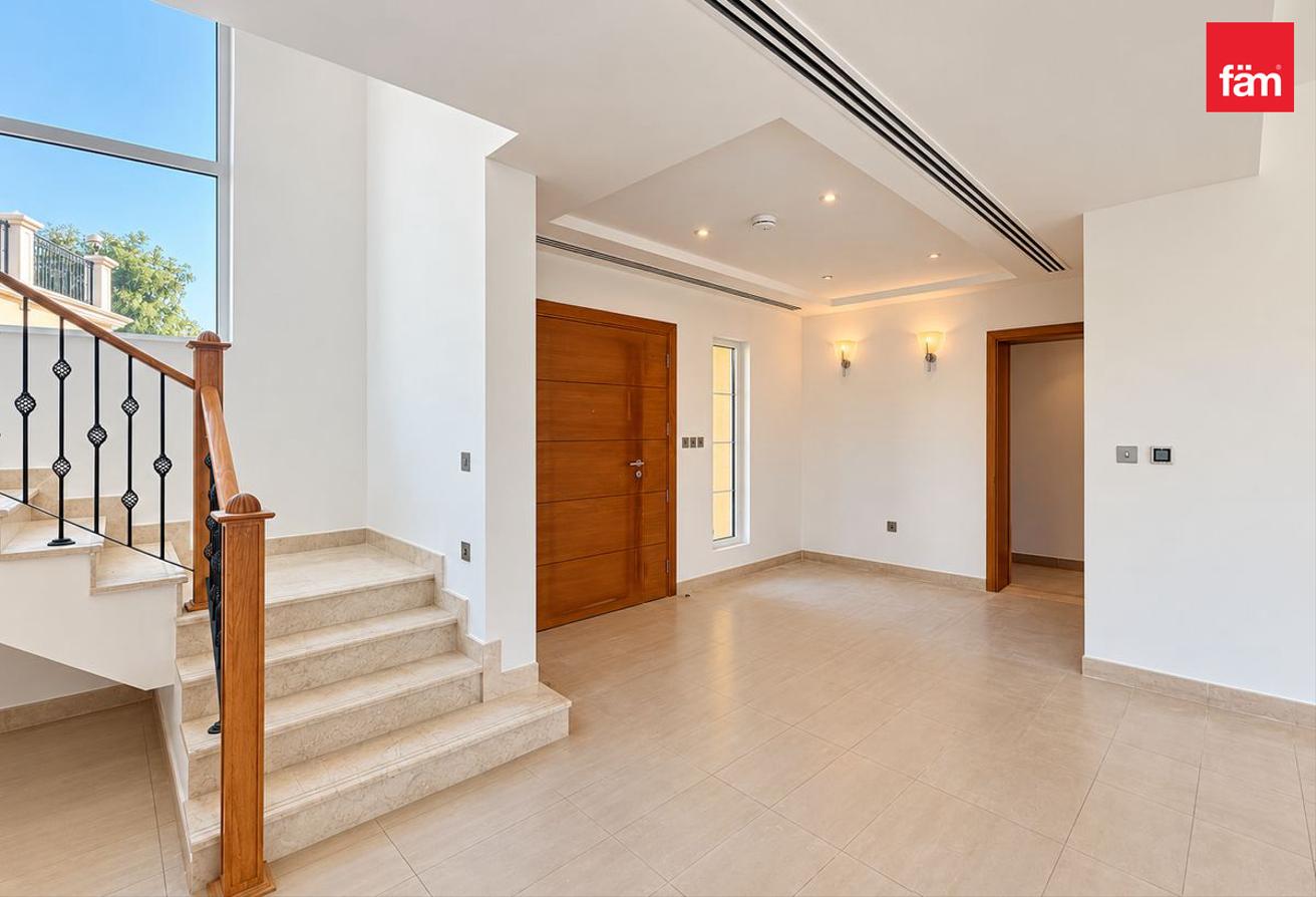 Close To Amenities|Big Garden|Maid Room photo 8
