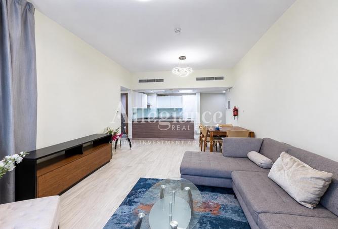 Massive 1BR l Near HealthCare City l Pool View photo 3