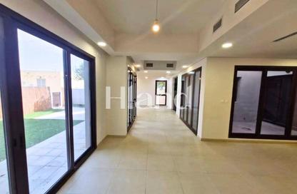 Villa - 4 - 5 for rent in Nalaya Villas - Najmat Abu Dhabi - Al Reem Island - Abu Dhabi