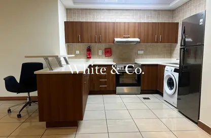 شقة - غرفة نوم - 2 حمامات للبيع في برج سولافا - دبي مارينا - دبي