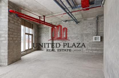 Retail - Studio for rent in Al Bateen - Abu Dhabi