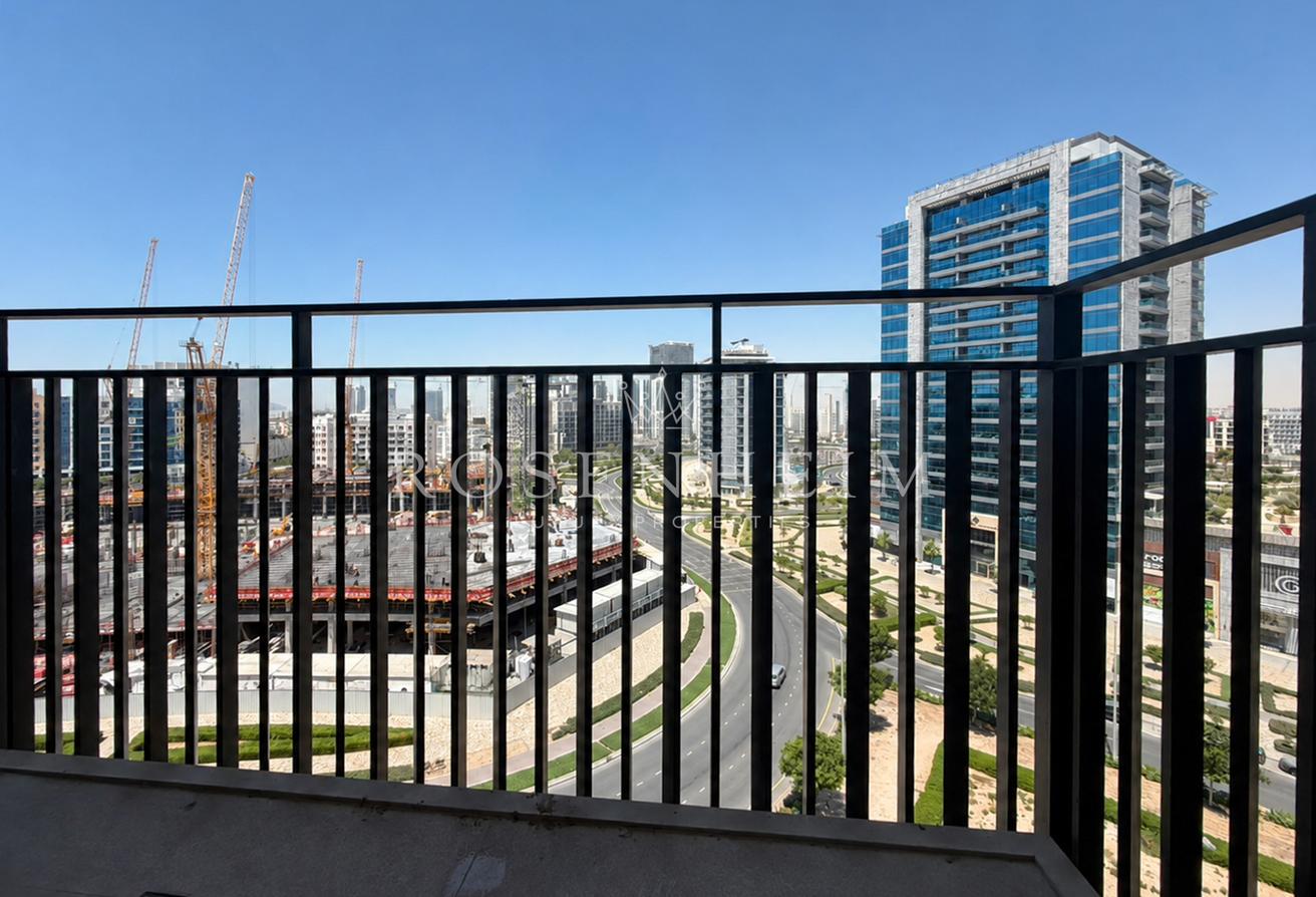 Large | High Floor | Community Views | Padel Court photo 10