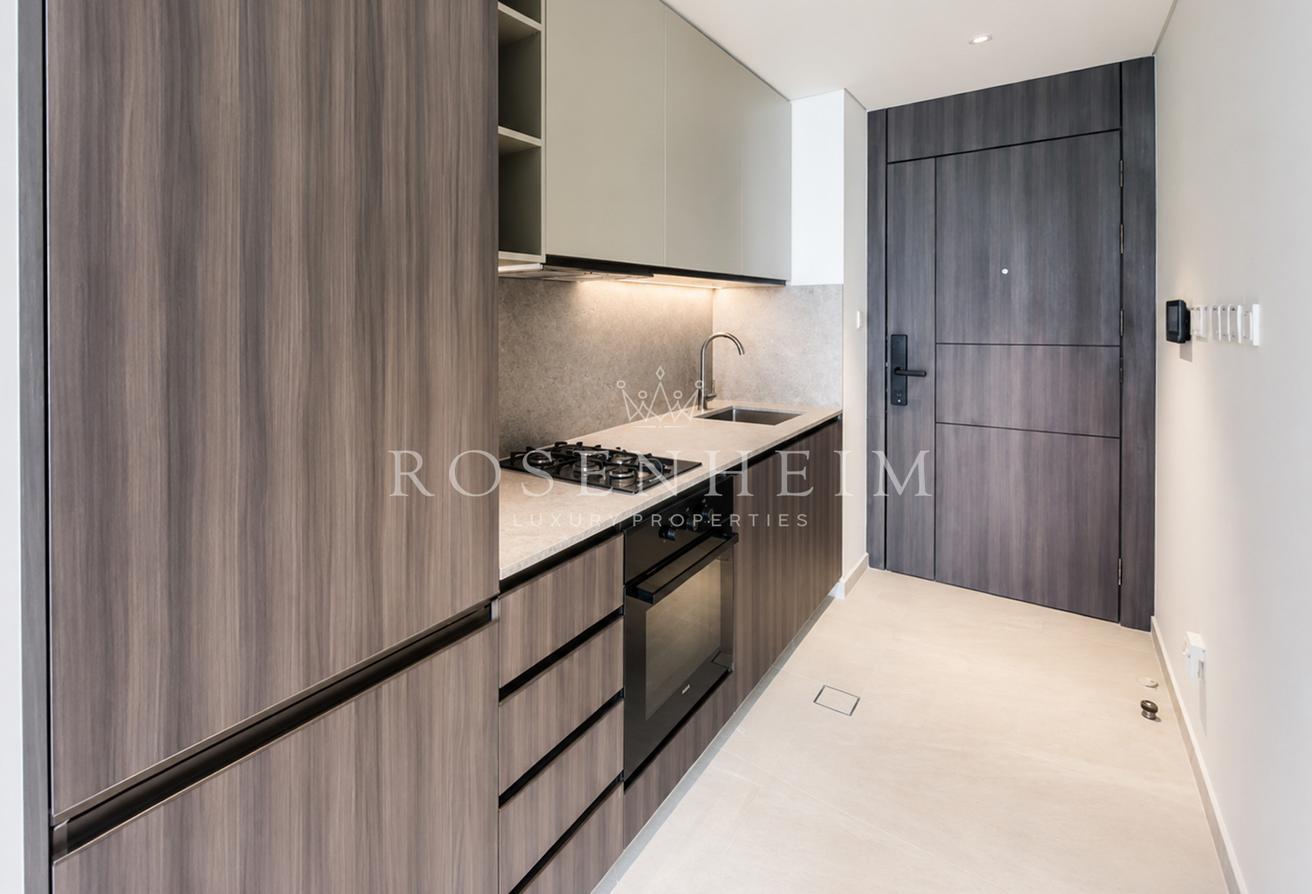 Large | High Floor | Community Views | Padel Court photo 6