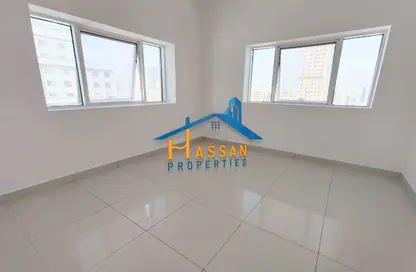 شقة - 2 غرف نوم - 2 حمامات للايجار في ابراج روز - الخان - الشارقة