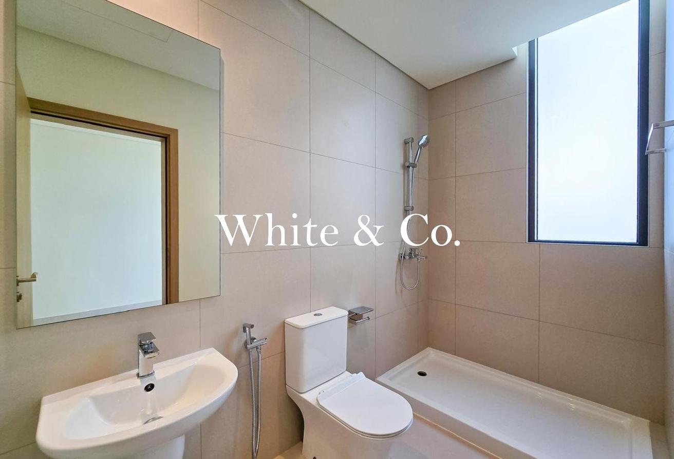 Available Now | Premium Villa | 5 Bedroom photo 13