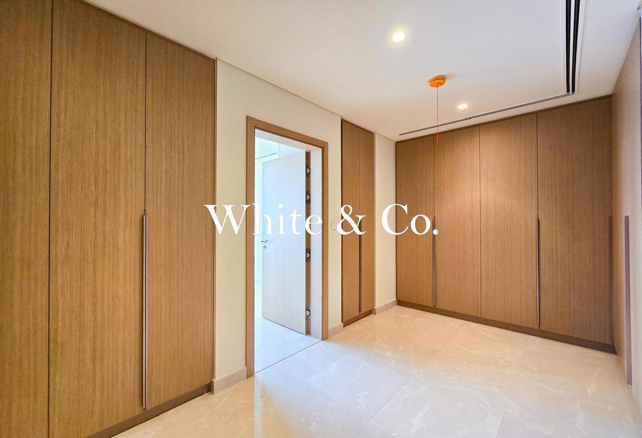 Available Now | Premium Villa | 5 Bedroom photo 11
