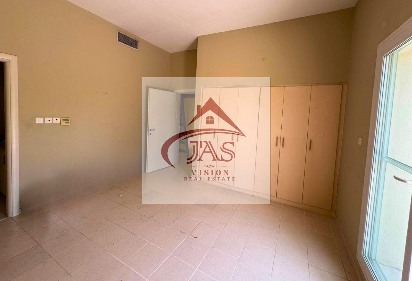 Spacious 4BHK | Private Garden | Gated Community photo 10