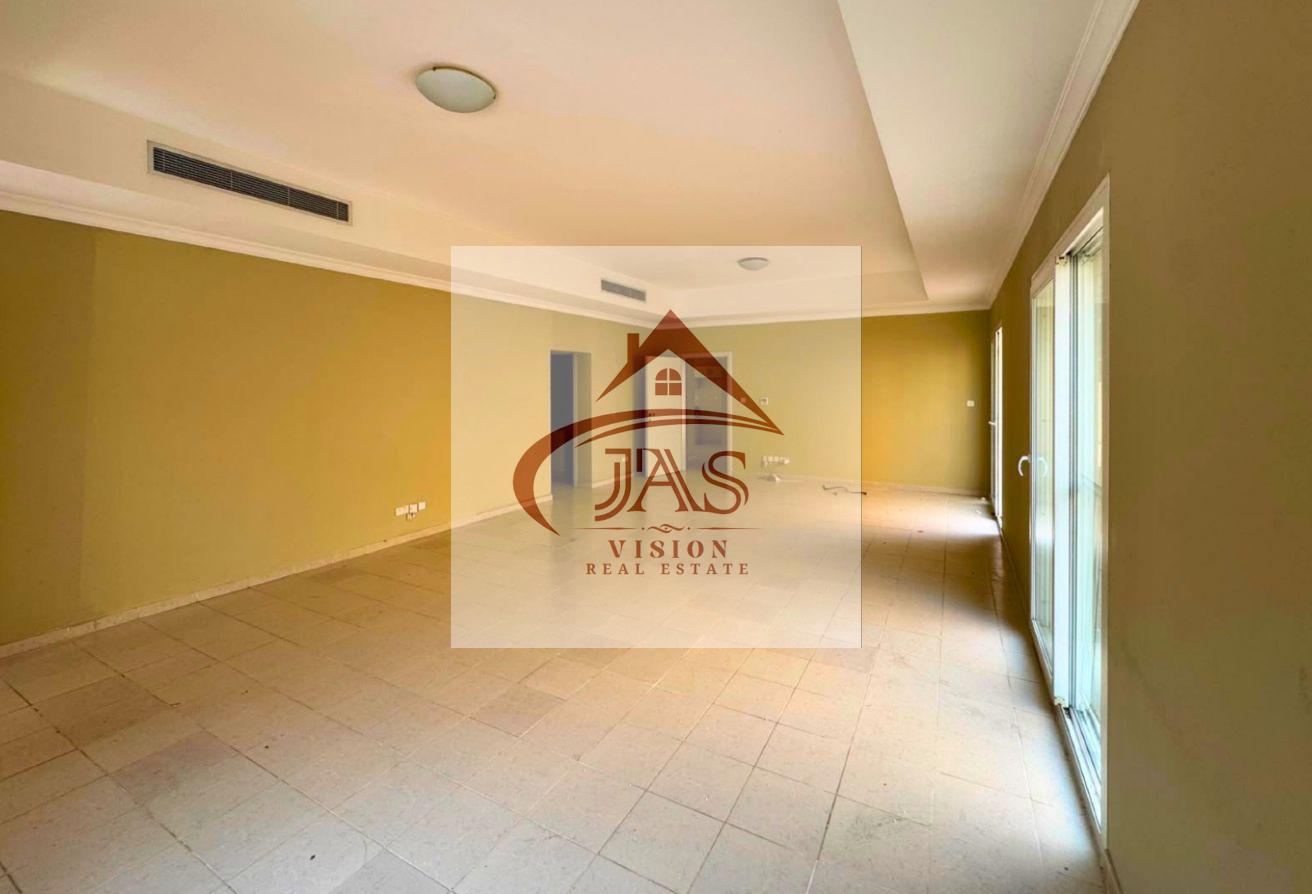 Spacious 4BHK | Private Garden | Gated Community photo 9