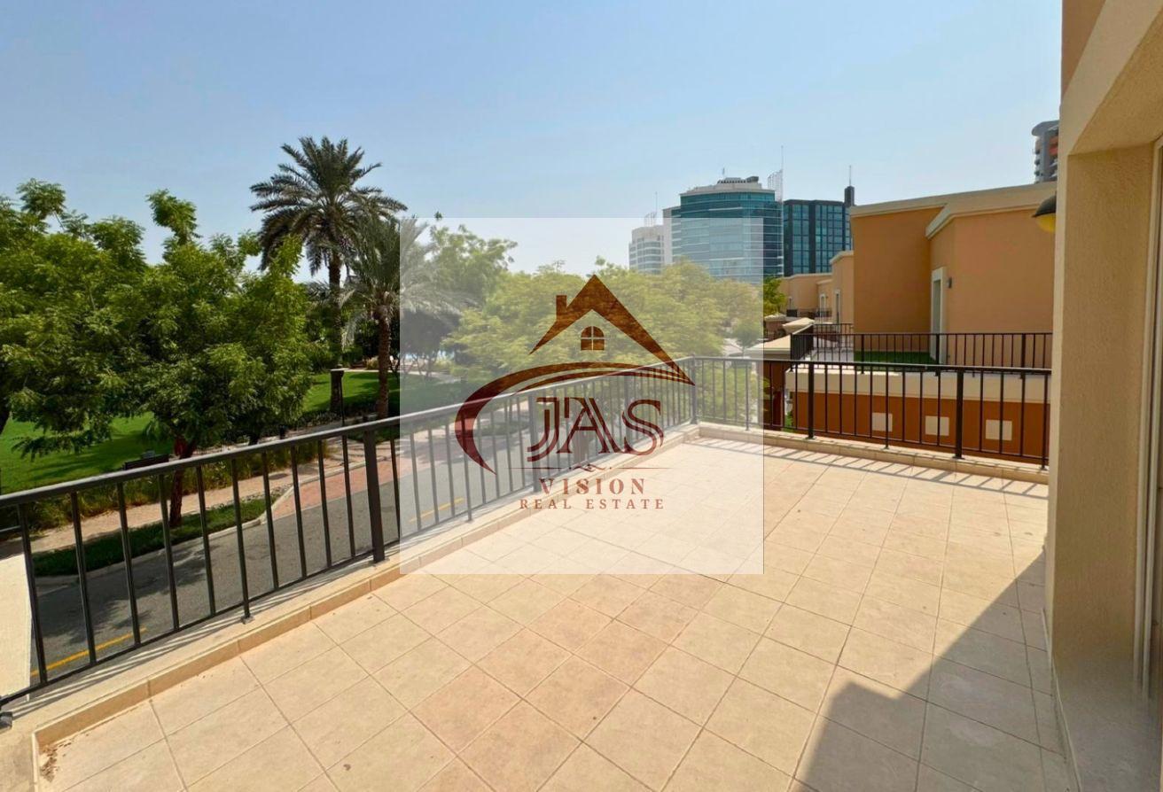 Spacious 4BHK | Private Garden | Gated Community photo 14