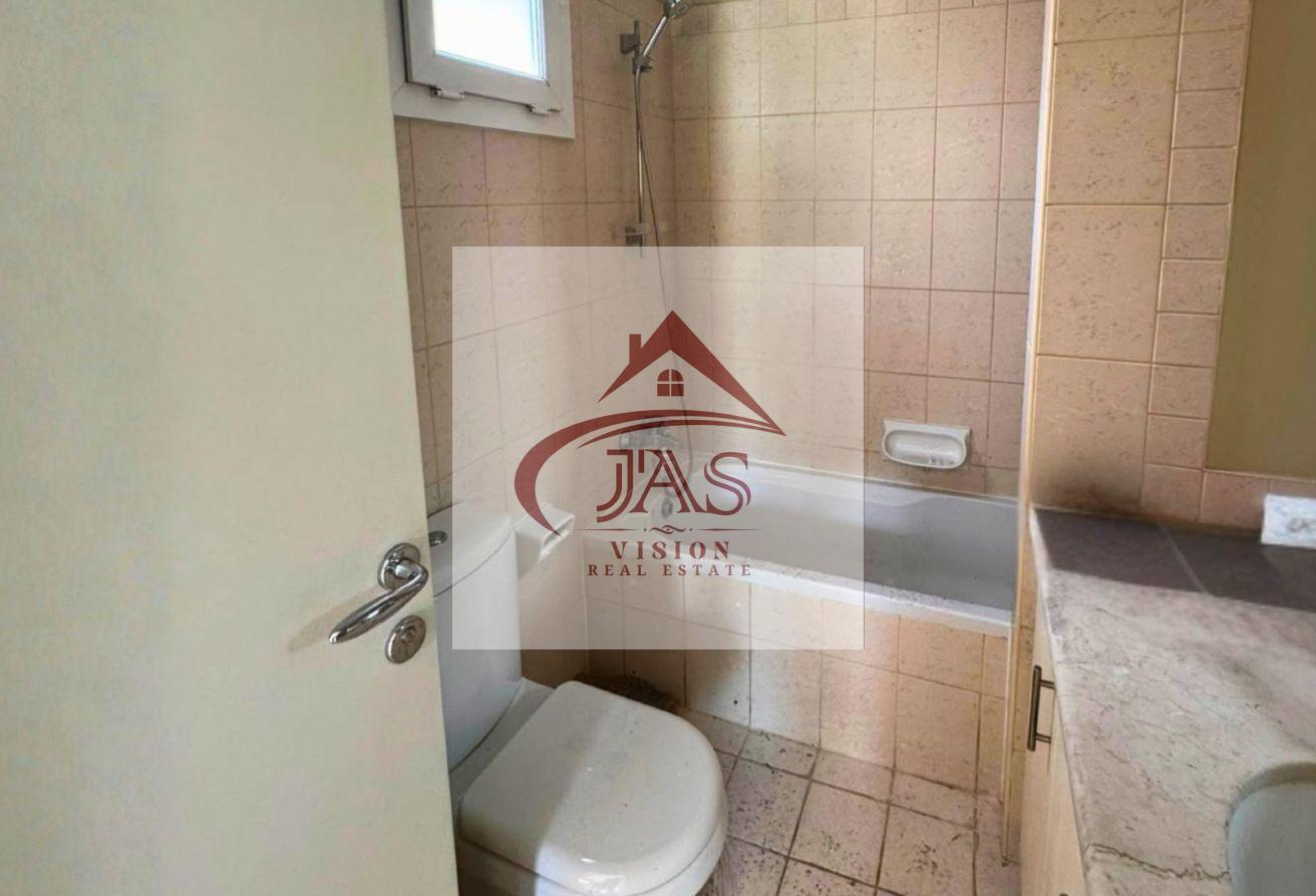 Spacious 4BHK | Private Garden | Gated Community photo 11