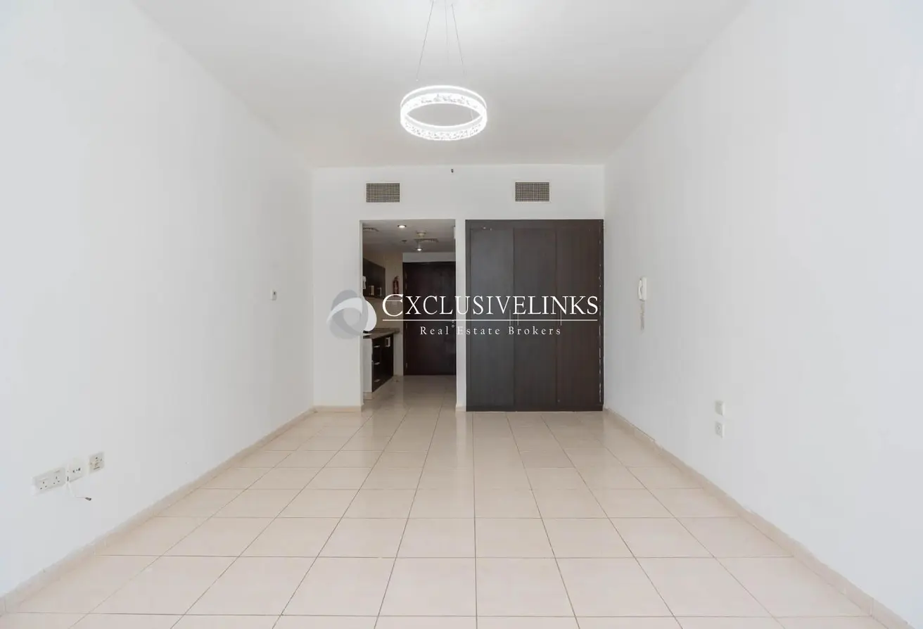 106857963 - Property Main Image