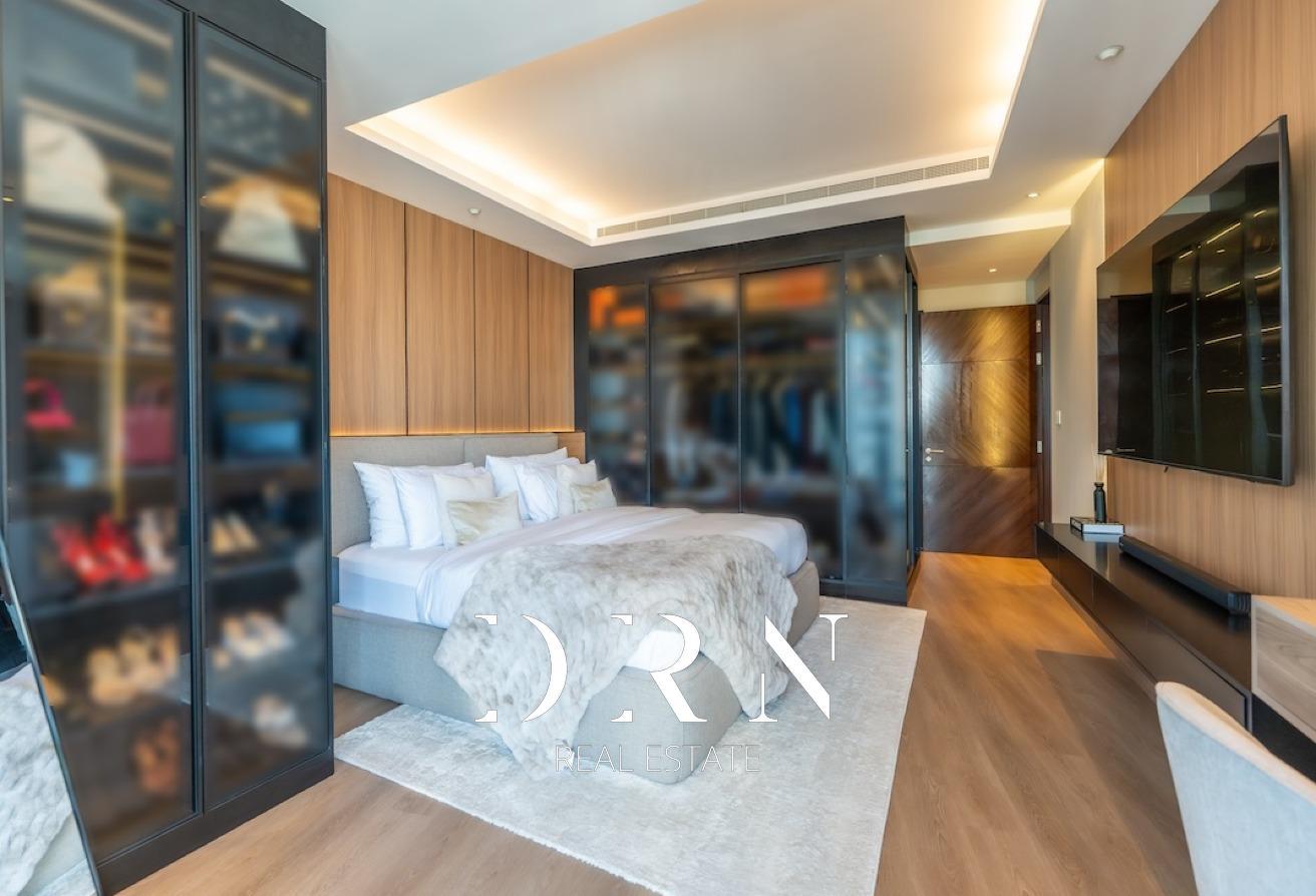 Full Burj Khalifa View | Upgraded 2 BR | 05 Series photo 16