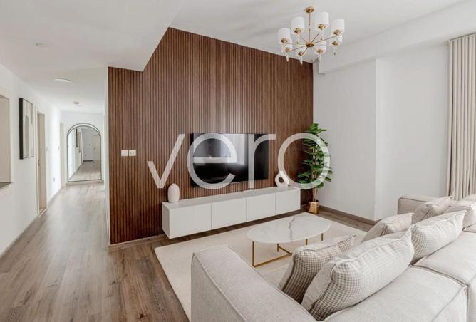 82781967 - Property Image 2