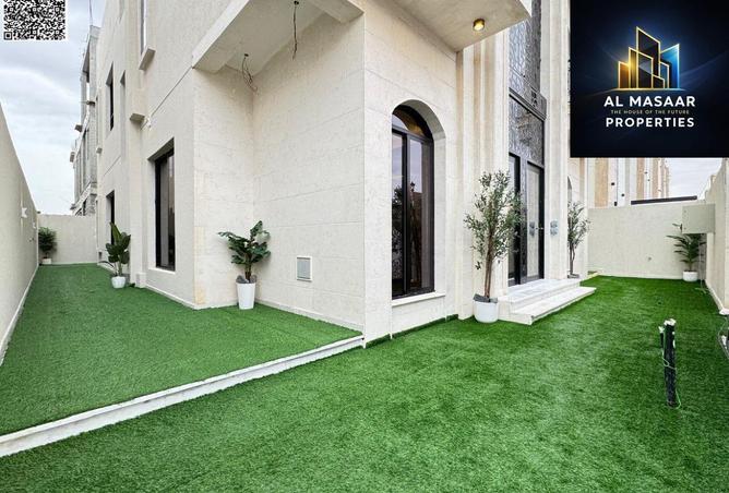 77371180 - Property Image 2