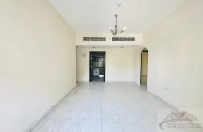 Apartment - 2 Bedrooms - 2 Bathrooms for rent in Muwaileh 29 Building - Muwaileh - Sharjah
