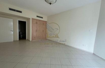 Apartment - 3 Bedrooms - 4 Bathrooms for rent in Al Khan Corniche - Al Khan - Sharjah