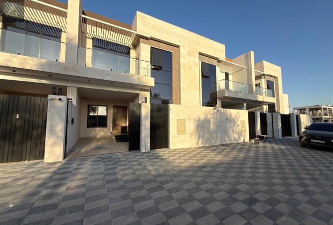 98273919 - Property Image 2