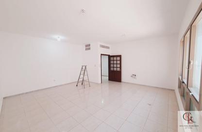 Apartment - 3 Bedrooms - 3 Bathrooms for rent in Al Zahiyah - Abu Dhabi