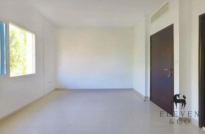 Townhouse - 2 - 3 for rent in Contemporary Style - Al Reef Villas - Al Reef - Abu Dhabi