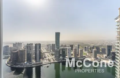 شقة - 2 غرف نوم - 2 حمامات للايجار في بنينسولا ثري - بنينسولا - الخليج التجاري - دبي