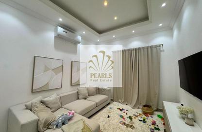 Apartment - 5 Bedrooms - 7 Bathrooms for rent in Al Yasmeen 1 - Al Yasmeen - Ajman