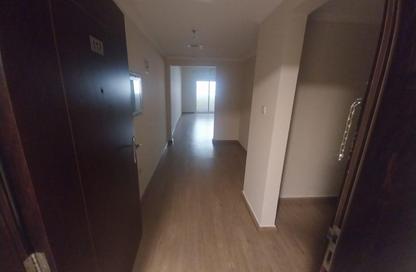 Apartment - 1 Bedroom - 2 Bathrooms for rent in Muweileh Community - Muwaileh Commercial - Sharjah Apartment - 1 Bedroom - 2 Bathrooms for rent in Muweileh Community - Muwaileh Commercial - Sharjah