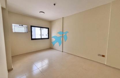 Apartment - Studio - 1 Bathroom for rent in Al Ghubaiba Building - Al Raffa - Bur Dubai - Dubai