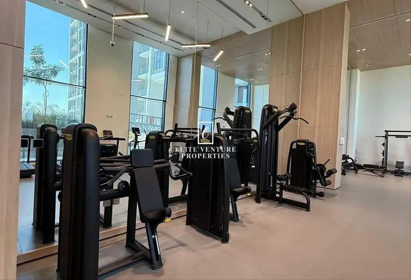 PRIME LOCATION | MODERN STUDIO | SPACIOUS photo 11