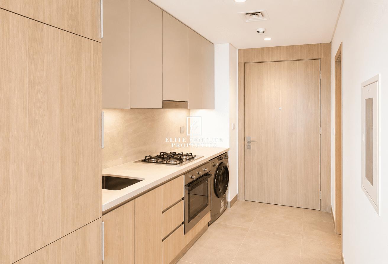 PRIME LOCATION | MODERN STUDIO | SPACIOUS photo 5