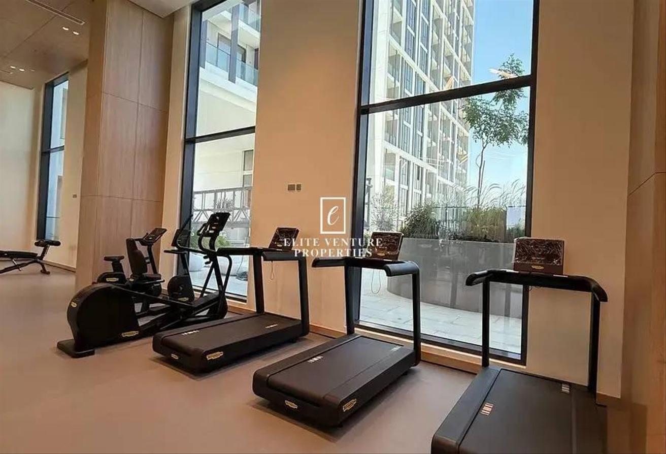 PRIME LOCATION | MODERN STUDIO | SPACIOUS photo 13