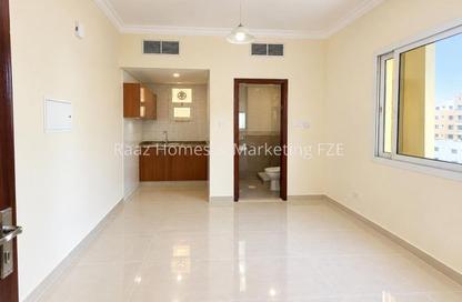 Apartment - Studio - 1 for rent in Al Butina 9 Building - Bu Tina - Al Sharq - Sharjah