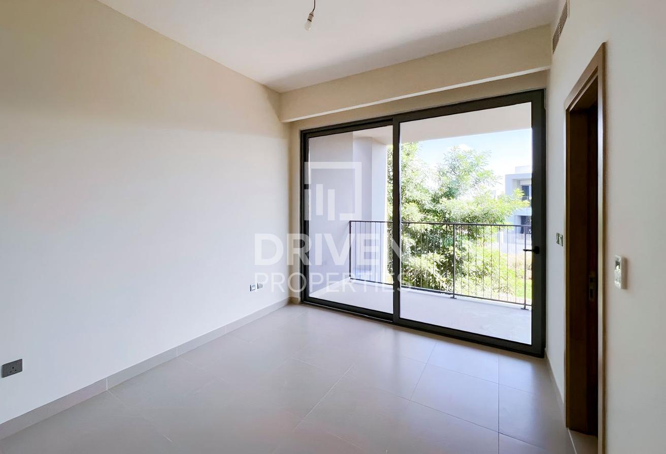 Excellent Location | Spacious | Ready to Move In photo 10
