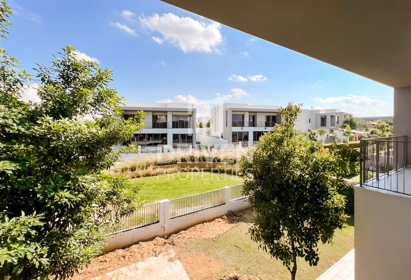 Excellent Location | Spacious | Ready to Move In photo 3